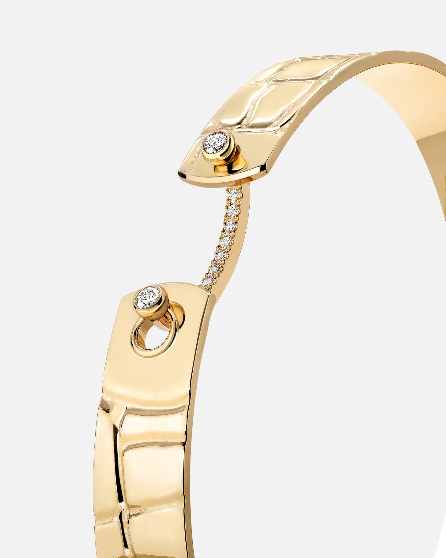 Later Alligator Mood Bangle in Yellow Gold