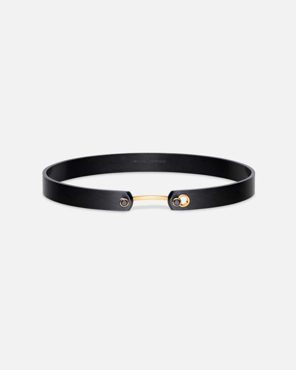 Midnight In Manhattan GM Mood Bangle in Yellow Gold with Black Diamonds