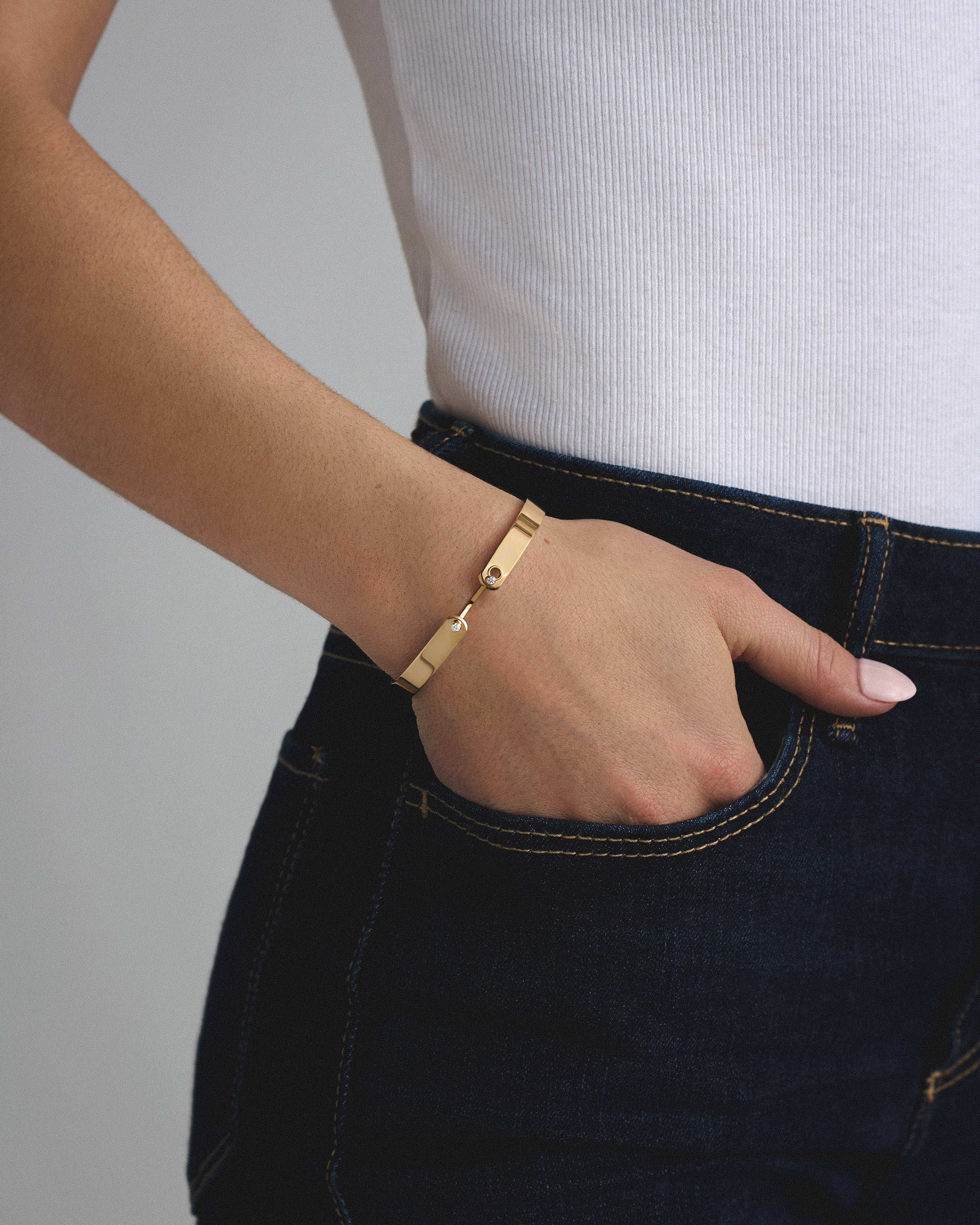 Monday Morning GM Mood Bangle in Yellow Gold