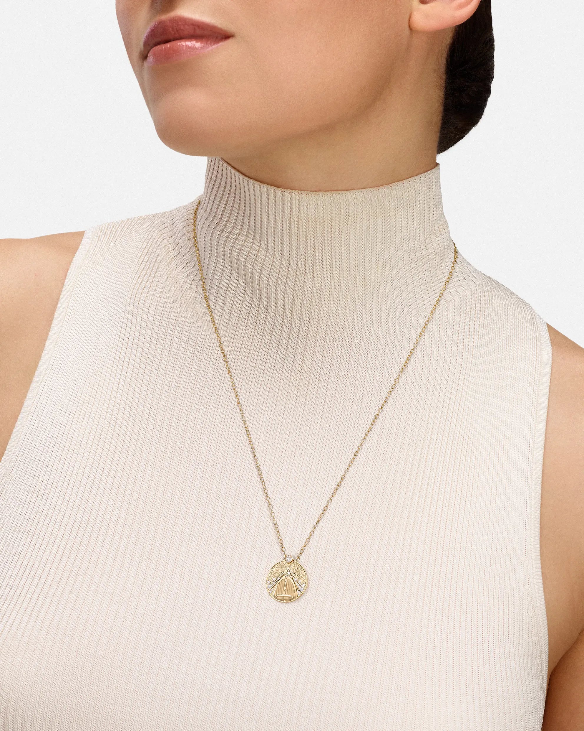 Island Hop Medallion in Yellow Gold