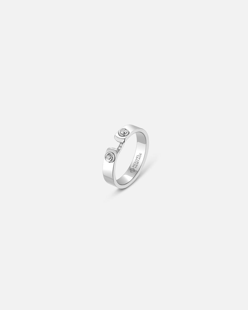Business Meeting Mood Ring in White Gold
