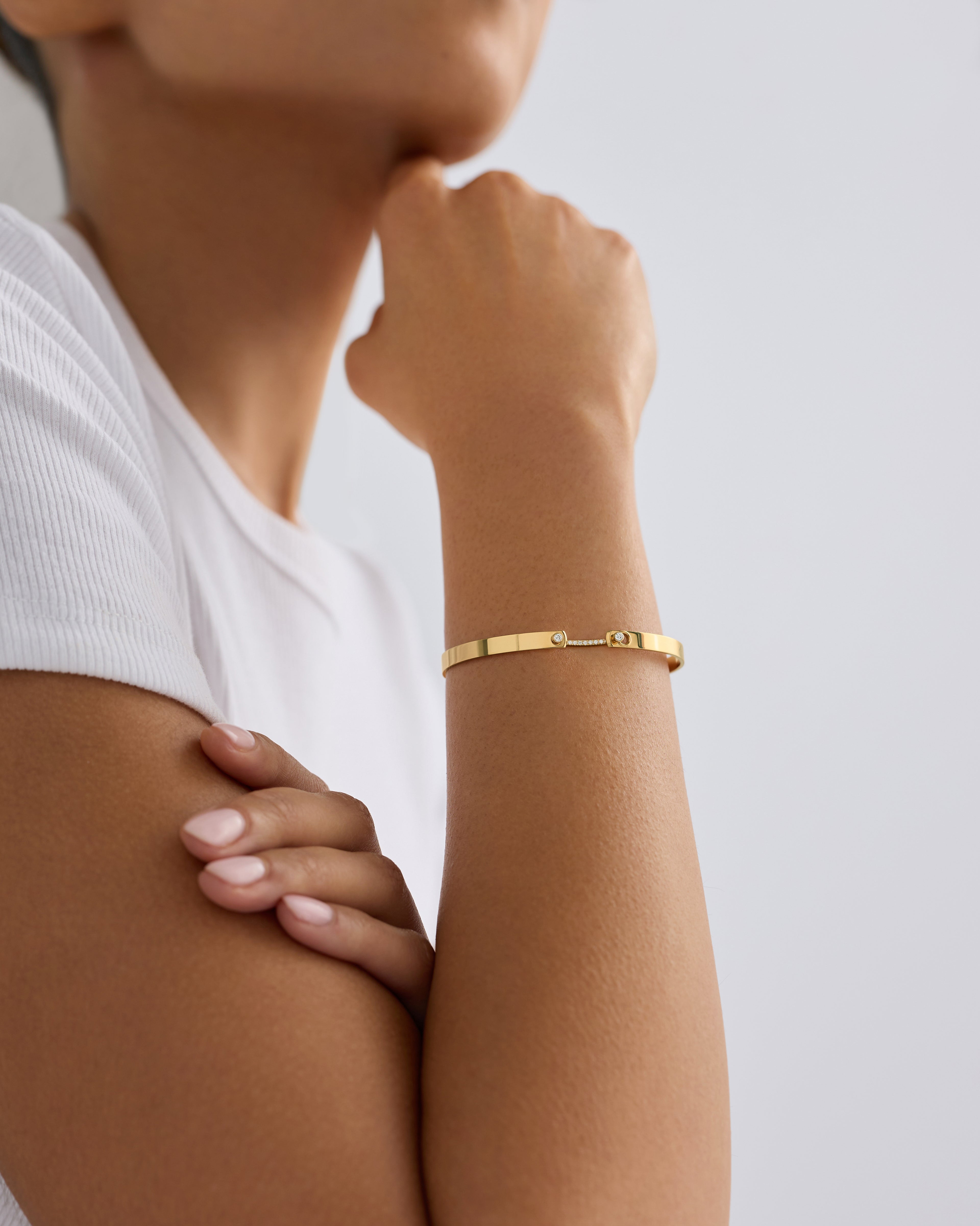 Business Meeting Mood Bangle in Yellow Gold