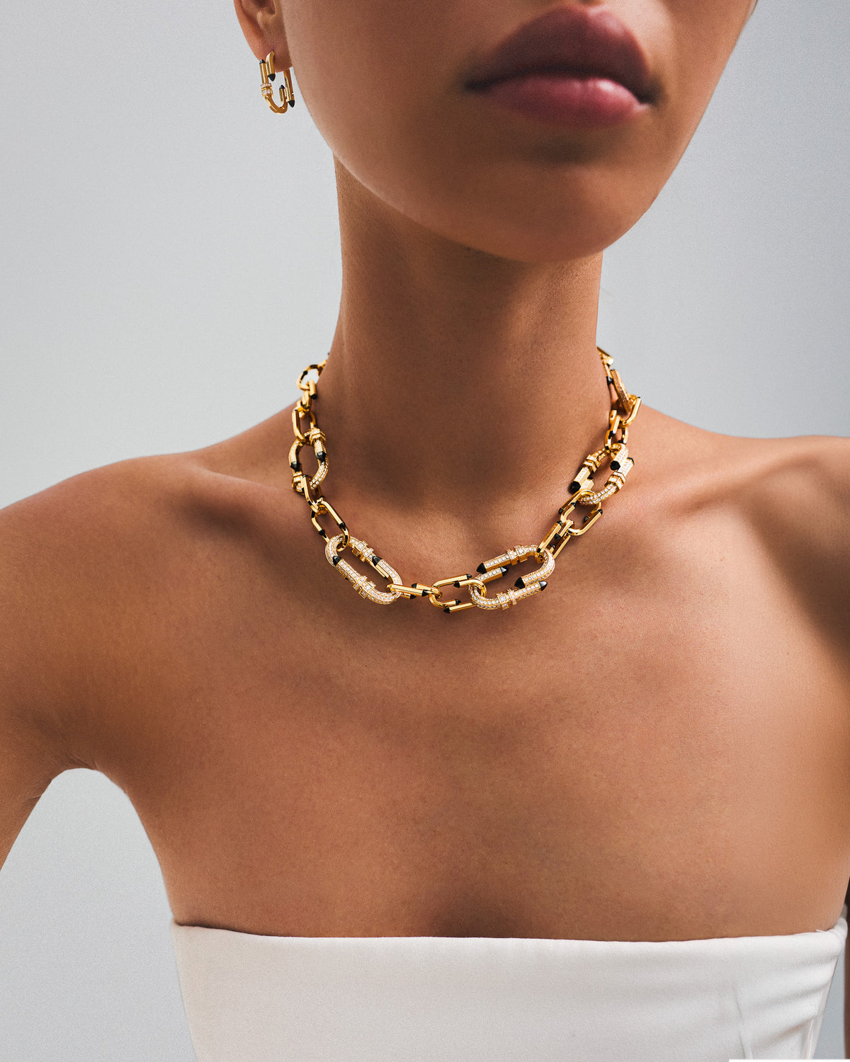Multi Diamond Try Me Choker in Yellow Gold